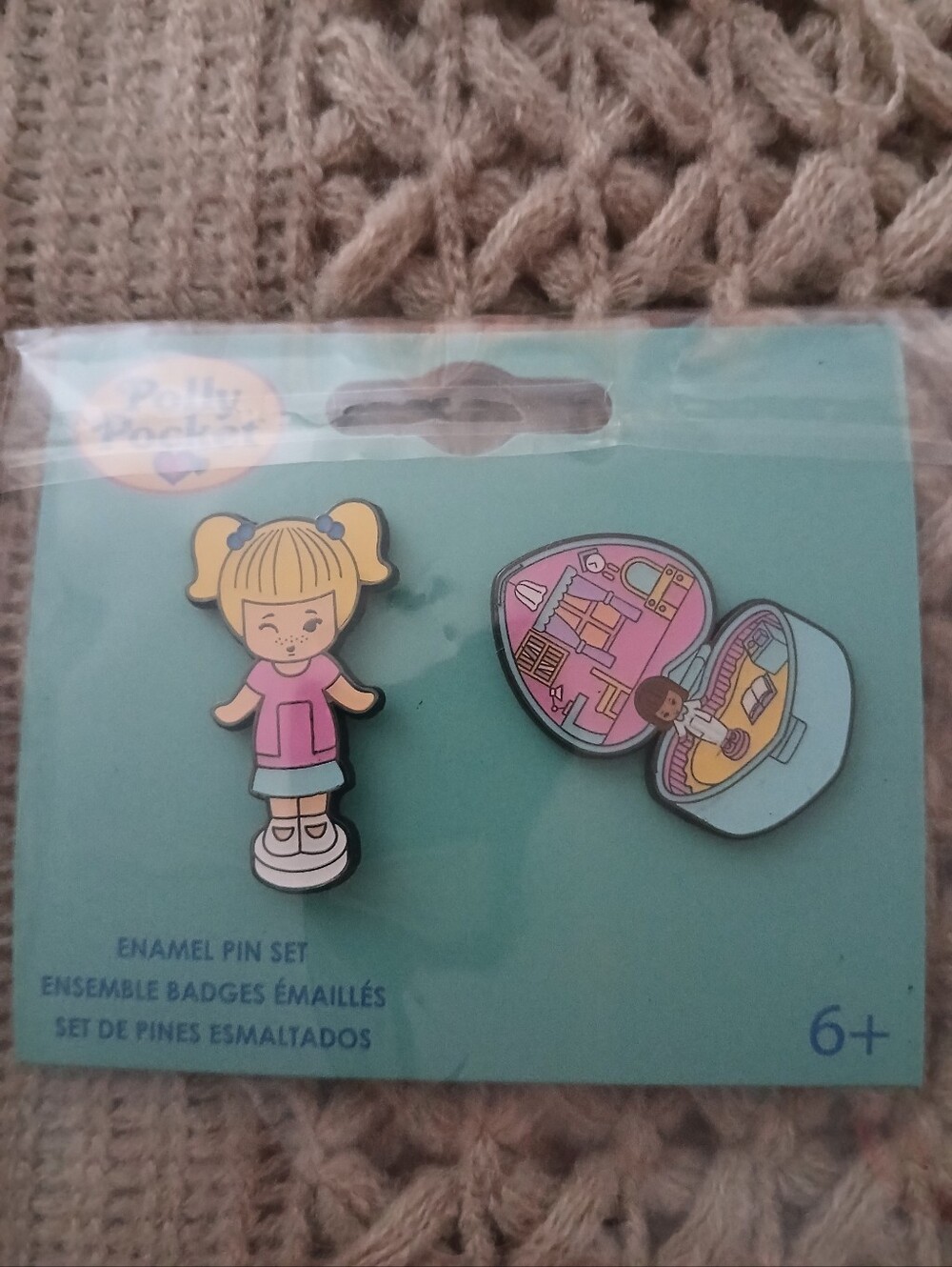 NWT LOUNGEFLY PIN POLLY POCKET